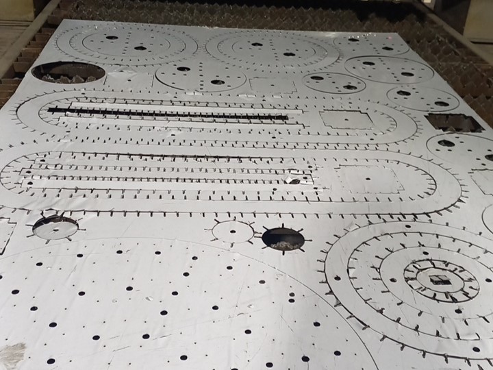 نمونه کار برش لیزر ضد زنگ